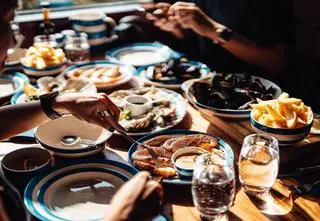Przekąski na sylwestra typu finger food - przepisy braci Zawierucha