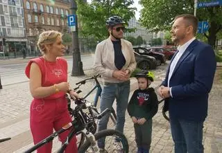 Za brak dzwonka grozi nam 200 zł mandatu. Dlaczego jeszcze warto znać prawa i obowiązki rowerzysty?