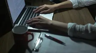 Uwaga na maile rozsyłane przez oszustów. Można stracić pieniądze