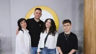 Niezwykła rodzina, którą łączy taniec. Wspólnie biją rekordy popularności na TikToku 