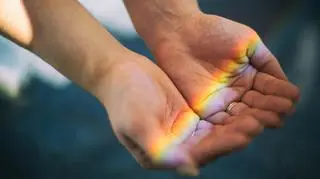 Dzień Tęczy. Jak ją zrobić w domu?