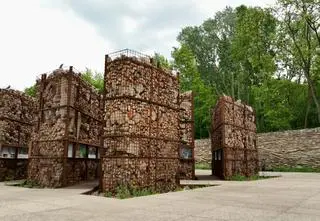 Park Akcji "Burza". Jak powstało miejsce, które upamiętnia Powstanie Warszawskie?  