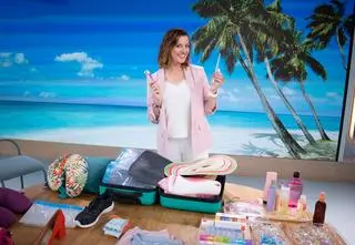 Sprytne sposoby na pakowanie walizki. Jak zmieścić do małej torby wszystkie rzeczy?