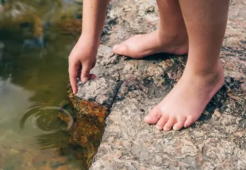 Ucięła sobie drzemkę. Gdy się obudziła, jej 3-letni syn leżał w przydomowej sadzawce 