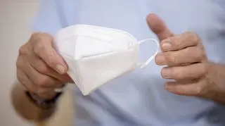 Ministerstwo Zdrowia przypomina o obostrzeniach. Za co grozi nam grzywna?