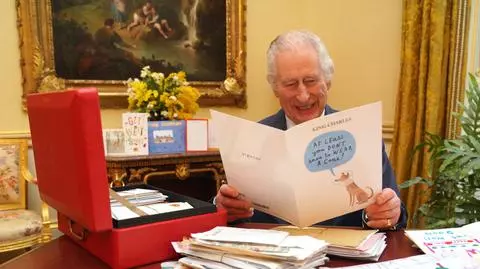 Król Karol otrzymał tysiące listów z całego świata. "To największa otucha i wsparcie"