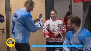 Dziennikarze TVN w meczu hokeja z artystami. "To jest najtrudniejszy sport, jaki znam"
