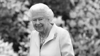 Królowa Elżbieta II zmarła w wieku 96 lat. Zjednoczone Królestwo pogrążone w żałobie
