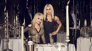 Szkoła wycofała z przedstawienia przebój Miley Cyrus i Dolly Parton