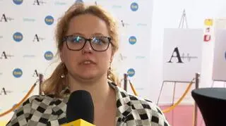 Osoby w spektrum autyzmu robią wywiady z gwiazdami. "Wycisnęłabym gąbkę z każdego"