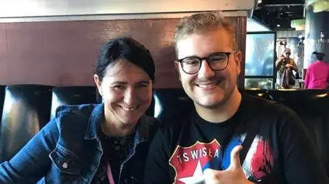 Mateusz Chrobak z mamą