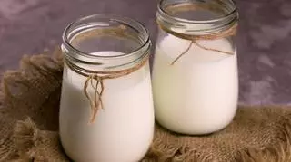 Skład i właściwości koziego mleka – czy zawiera laktozę?