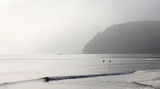 Nietypowe zjawisko nawiedziło plaże nad Bałtykiem. "W jednej chwili przyszła"