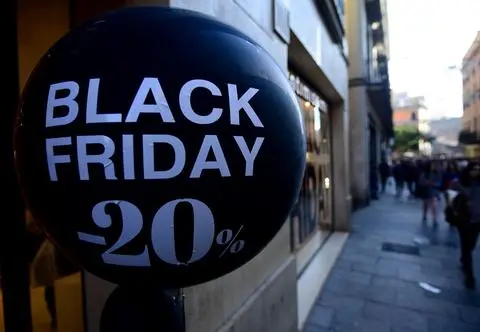 Black Friday. Czy udział w zakupowym szaleństwie może być nieszkodliwy? 