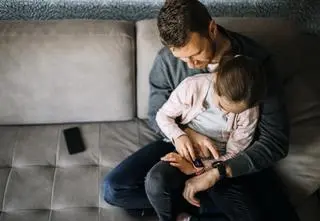 Czas na smartwatch dla dziecka. Jak wybrać najlepszy?
