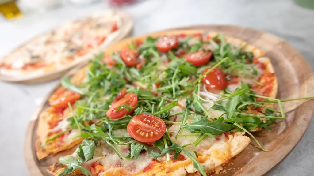 Pizza z tortilli