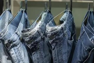 Jak wybierać rozmiary jeansów?