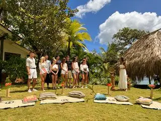 "Hotel Paradise 5"