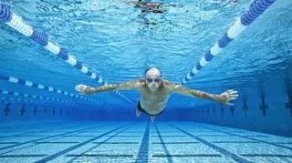 Wyjątkowe chwile na mistrzostwach świata w pływaniu. Na zawodach pojawił się 100-letni sportowiec  
