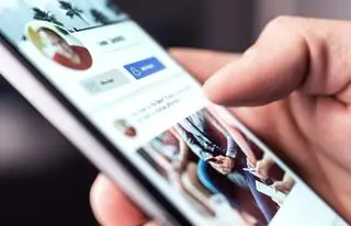 Social media 