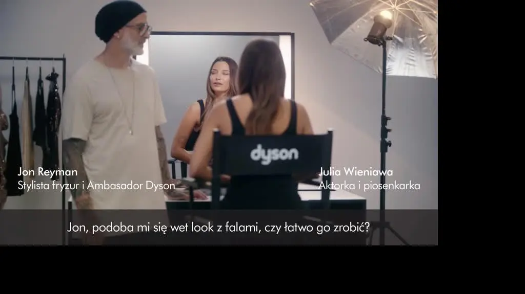 Dyson x JuliaW_40sec_16x9_video tutorial