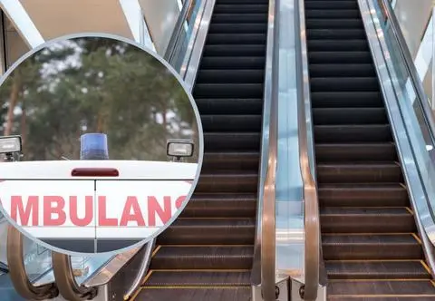 Dwulatka straciła palce. "Jechała z rodzicami ruchomymi schodami"