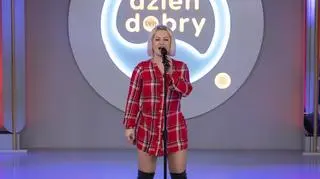 Czy "Nieidealna" oznacza gorsza? Agnieszka Wiechnik rozwiewa wątpliwości na scenie Dzień Dobry TVN 