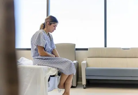 Późna diagnoza raka szyjki macicy oznacza śmierć. "Często boją się, że badania wykryją chorobę"