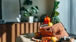 Ile warzyw i owoców jeść w ciągu dnia, żeby być zdrowym? 