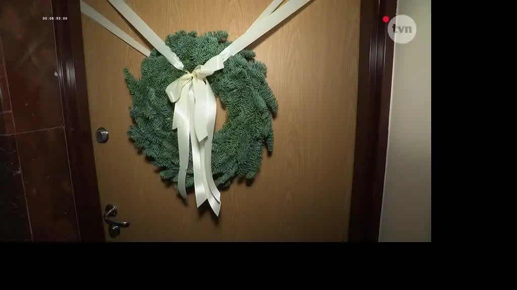 HLADKI_KROTKA_PILKA_CHODAKOWSKAINTERNET_H