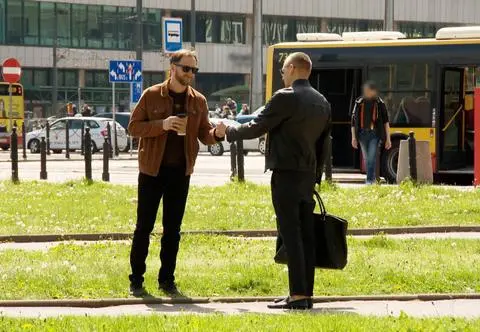 Zgubił portfel na ulicy. Niektórych złapaliśmy na nieuczciwości. Jak się tłumaczyli?