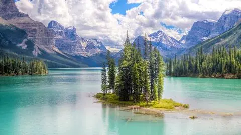 Co warto wiedzieć o Jeziorze Alberta i jego najbliższej okolicy? Ciekawostki i atrakcje