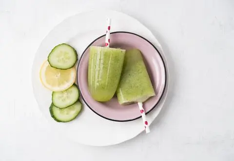 Domowe lody ogórkowe. Pyszny przepis na upały