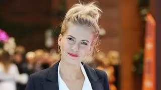 Edyta Pazura bez makijażu zapozowała z mężem na łonie natury