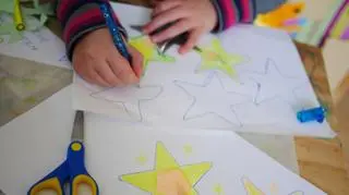 Jak narysować gwiazdę? Rodzaje gwiazd i wskazówki krok po kroku