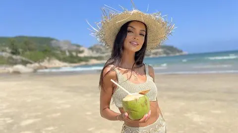 Klaudia El Dursi może się zmieniać jak kameleon. Zobacz jej stylizacje z 8. sezonu "Hotelu Paradise"