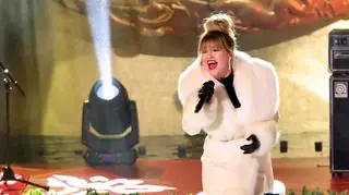 Fani wzięli ślub na koncercie Kelly Clarkson