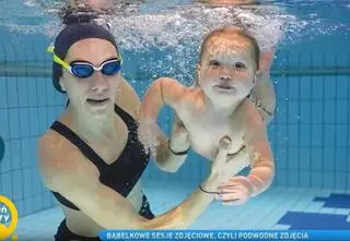Robi magiczne zdjęcia noworodków pod wodą. "Odbijam światło od dna i to daje fajne efekty"