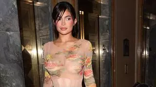 Kylie Jenner wypiera się operacji plastycznych. "Zawsze kochałam siebie"