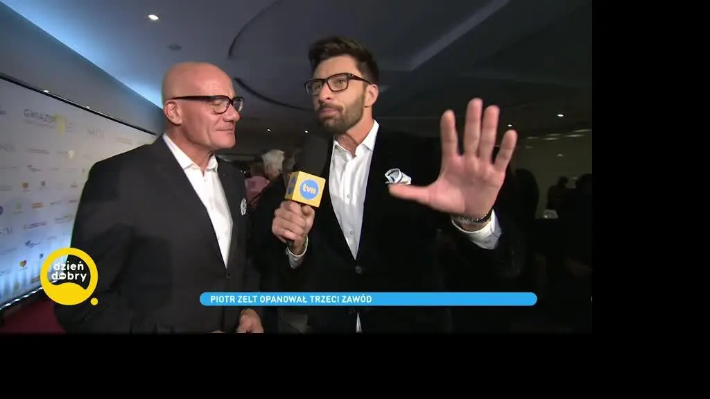 DD_20211012_Showbiz_Zelt_REP