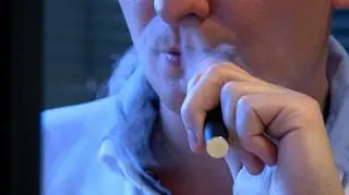 Czy jednorazowe e-papierosy zostaną zakazane? Trwają prace nad ustawą  