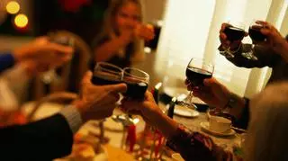 Czy umiarkowane picie alkoholu jest szkodliwe? Badacze mają nowe ustalenia  