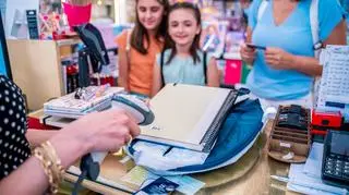 Ceny artykułów szkolnych są wyższe niż przed rokiem. Ile trzeba wydać na wyprawkę szkolną?