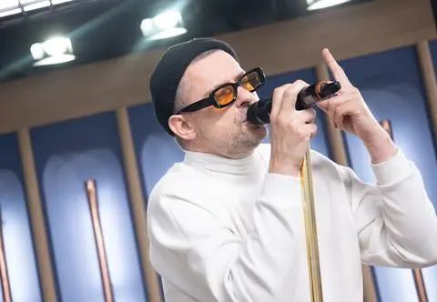 Od 20 lat współpracuje z gwiazdami. Bartek Królik na scenie DDTVN