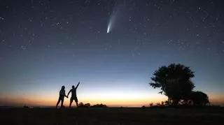 Noc spadających gwiazd, czyli spektakularny spektakl na niebie. Kiedy będzie widoczny?