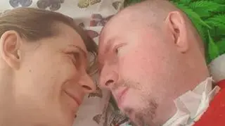 Nie przestraszyła się jego ciężkiej choroby i przyjęła zaręczyny. "On powtarza, że nie wie, ile zostało mu życia" 