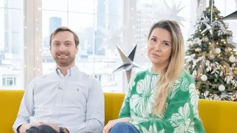 Metoda "na paczkę". Jak uchronić się przed internetowymi oszustami?