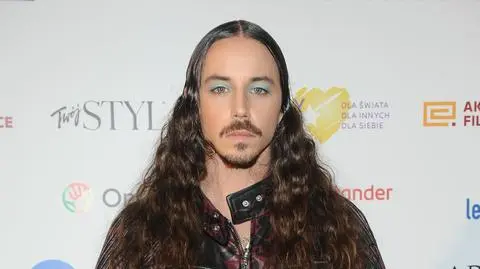Michał Szpak pozuje w samym body. Fani krytykują jego wizerunek