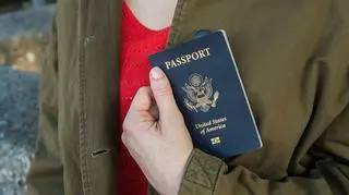 Został wydany pierwszy paszport z dodatkowym oznaczeniem płci. "Promowanie wolności, godności i równości"