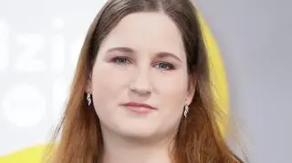 Od urodzenia żyje z wirusem HIV. Jest szczęśliwą mamą i żoną